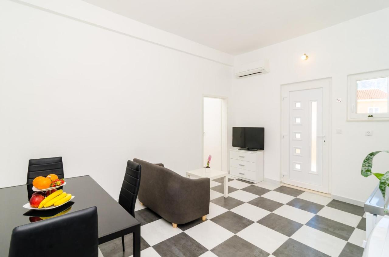 Apartment Amabilis Mlini Luaran gambar