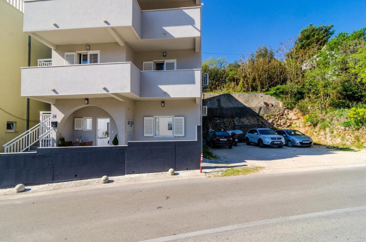 Apartment Amabilis Mlini Luaran gambar
